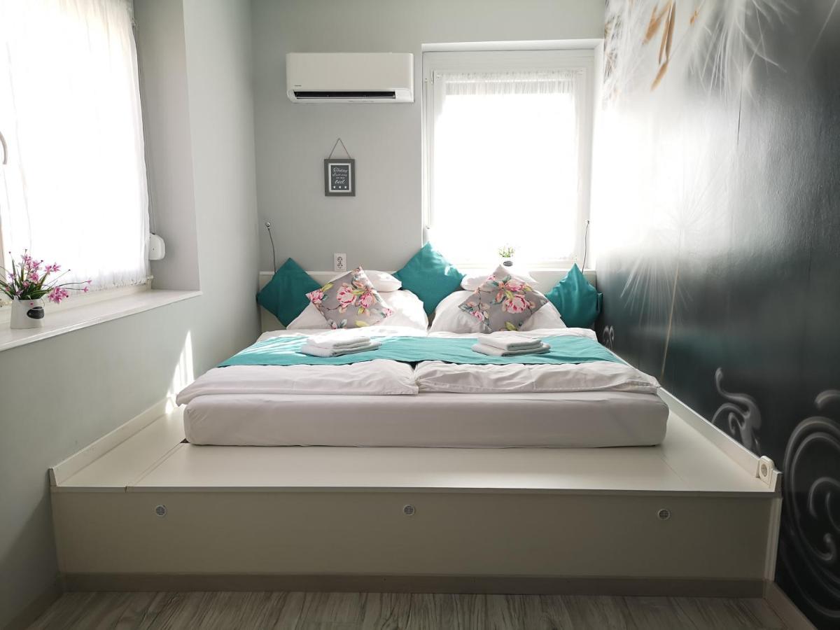 Centrum Luxus Apartman Mako Bagian luar foto