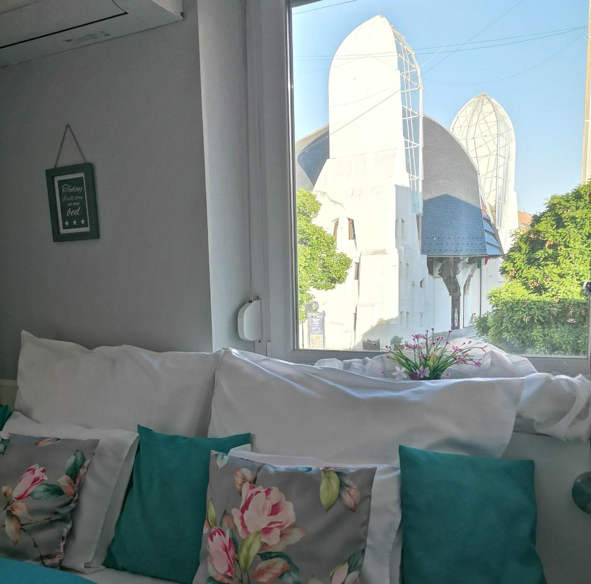Centrum Luxus Apartman Mako Bagian luar foto