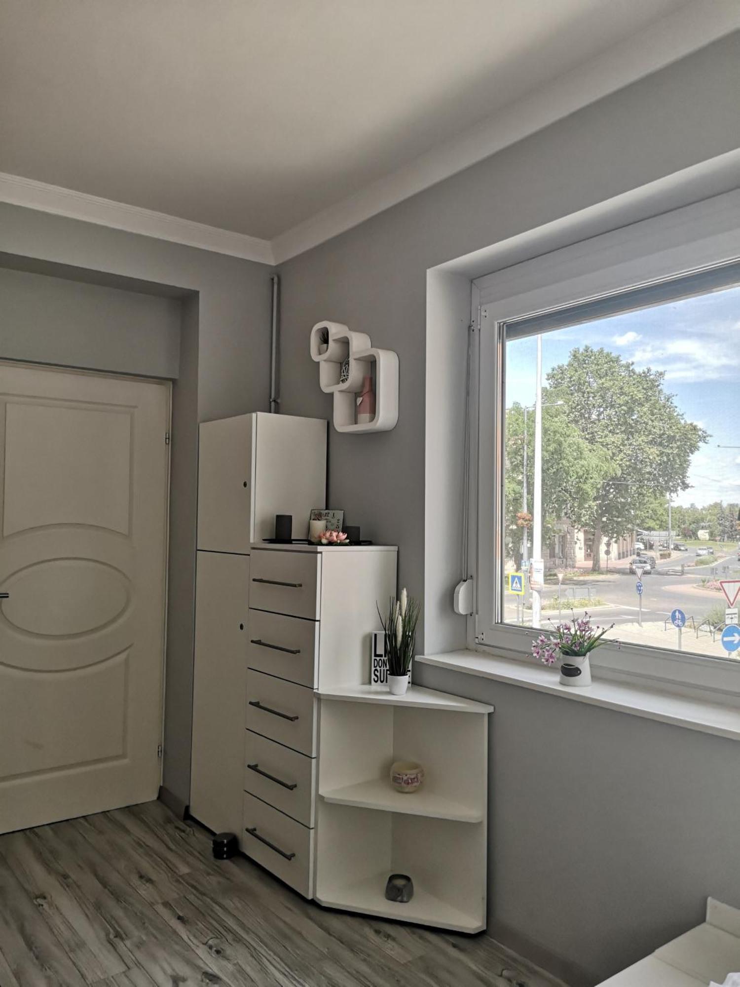 Centrum Luxus Apartman Mako Bagian luar foto